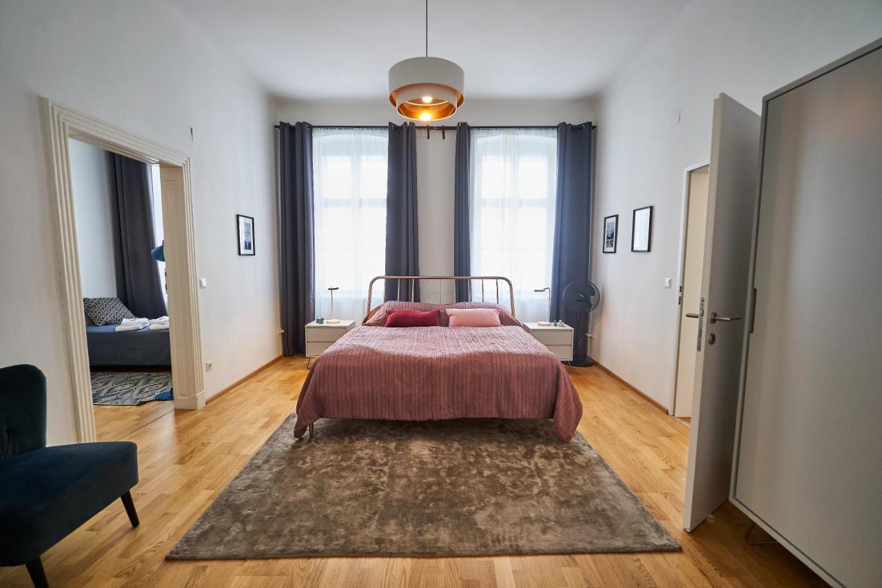 Apartment Fancy For 5 With Self-check-in At Spittelberg